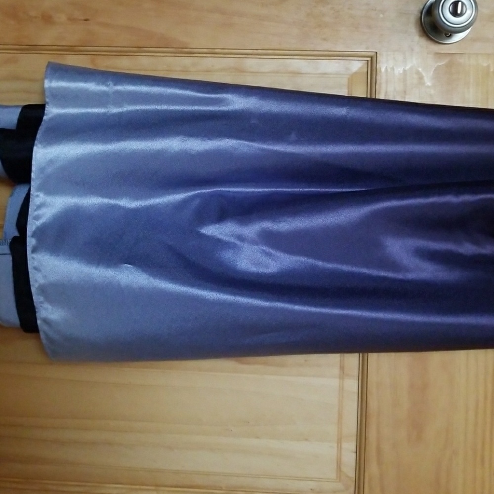 Prom dress - Picture 2 of 3